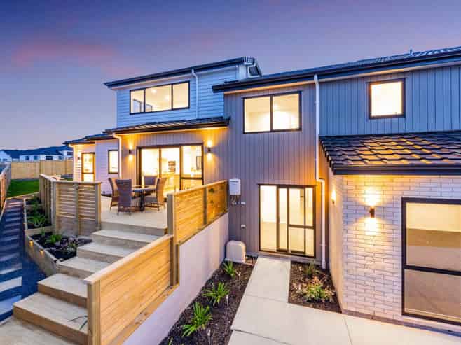 17 Ballyalton Crescent, Flat Bush