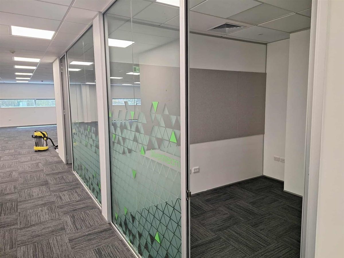 Rare Large-Format Office in Premium Business Park - Mehr