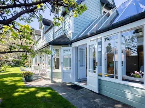 4 Seymour Avenue, The Brook