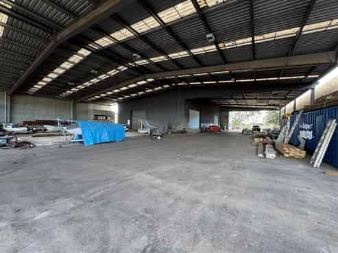 Large Canopy and Yard with High-Stud Warehouse