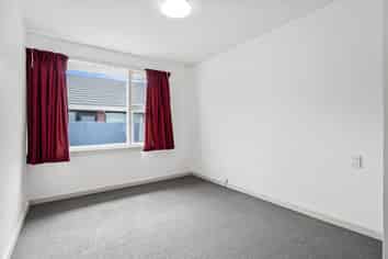 33 Skerten Avenue, Hornby