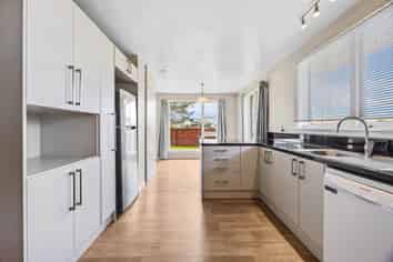 33 Skerten Avenue, Hornby