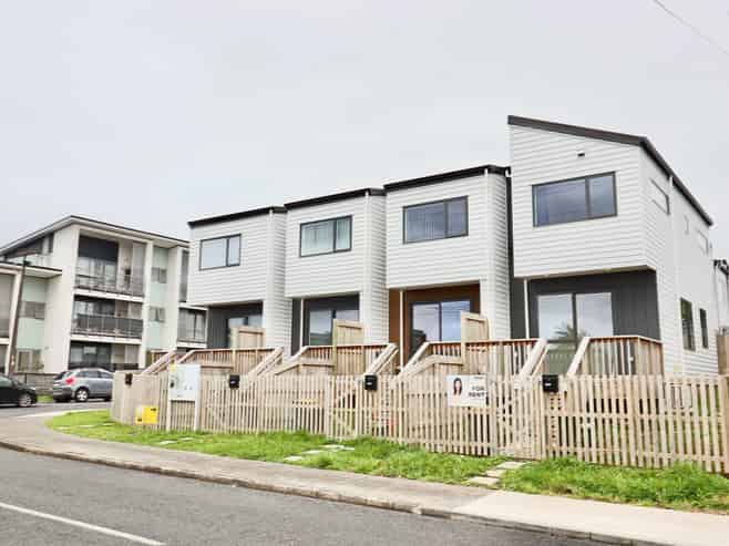 13A Everitt Road, Otara