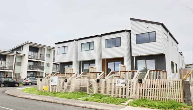 13A Everitt Road, Otara