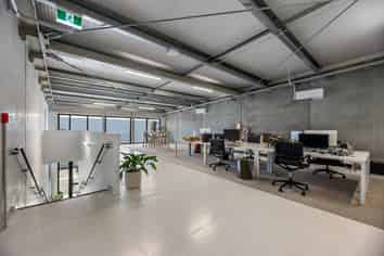 Tenanted investment in Mount commercial zone