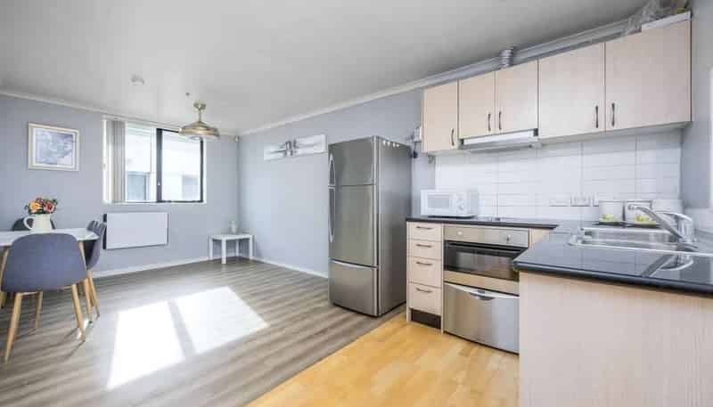 D704/176 Broadway, Newmarket