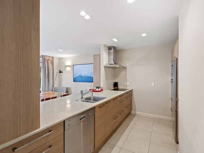 24E Jellicoe Drive, Hamilton East