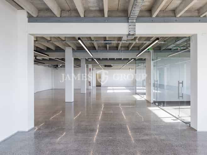 PREMIUM MULTI-FLOOR OFFICE OPTIONS | 157–857M²