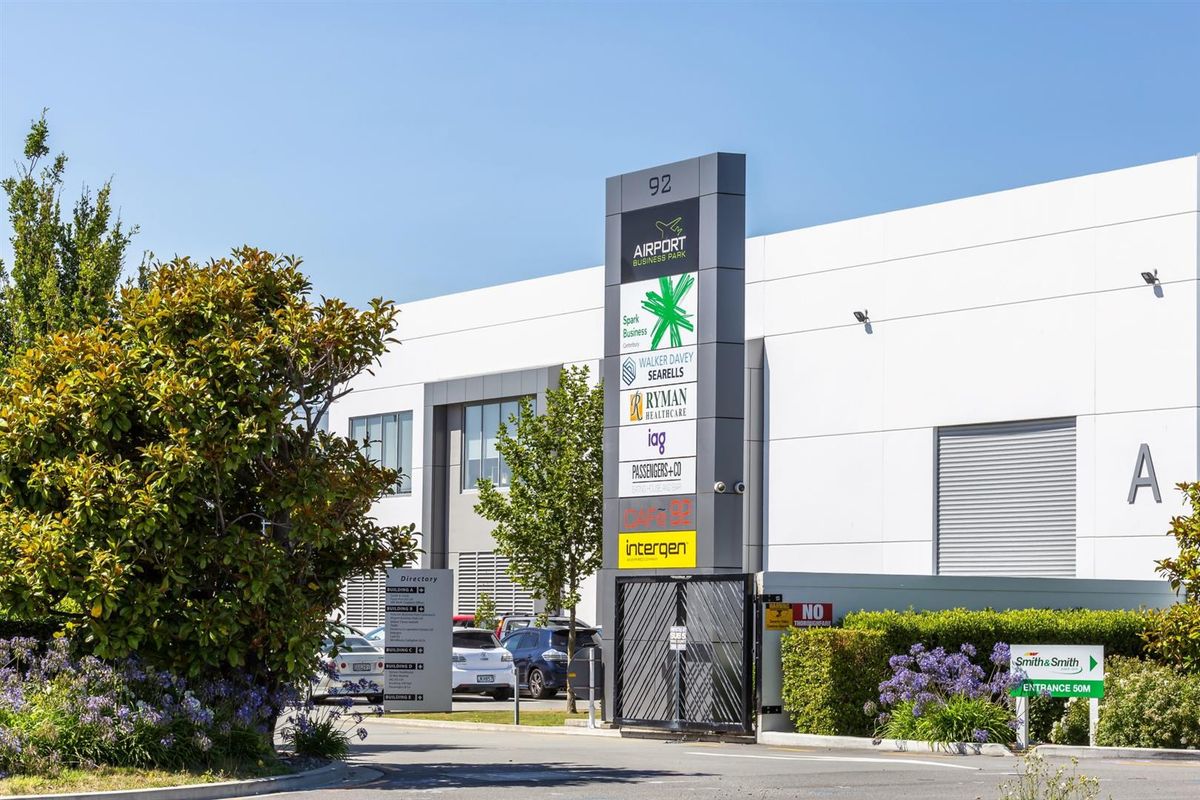 Exclusive Office Space Now Available – Airport Business Park - Ansicht 6
