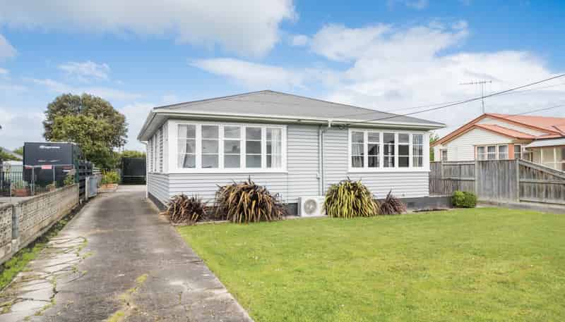 32 Taylor Avenue, Feilding