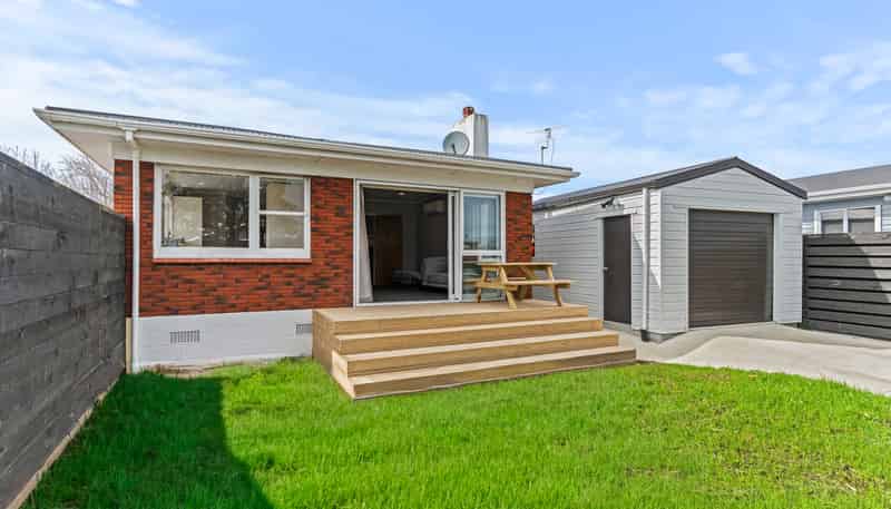 18 Riversdale Drive, Merrilands