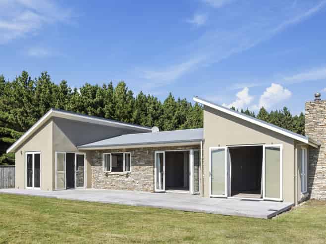 4894 Hampden-Palmerston Road, Shag Point