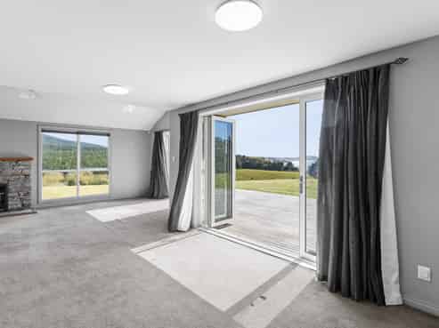 4894 Hampden-Palmerston Road, Shag Point