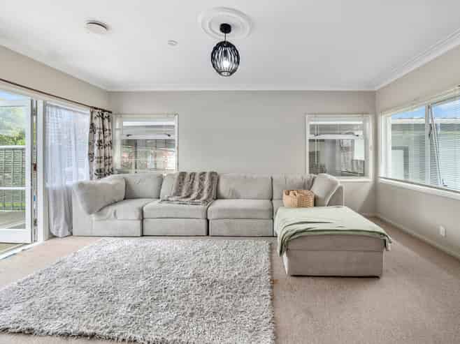 6 Otonga Road, Springfield