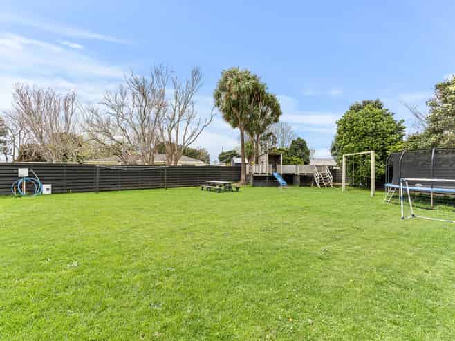 18a Riversdale Drive, Merrilands