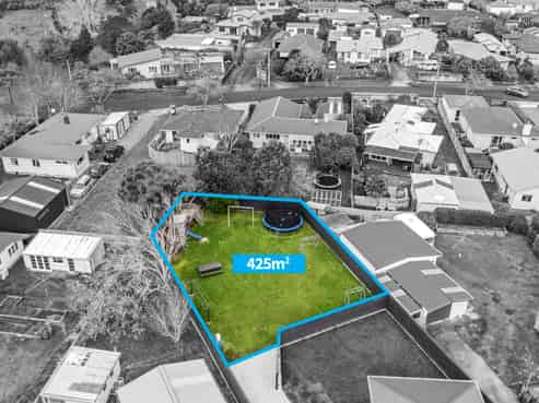 18a Riversdale Drive, Merrilands