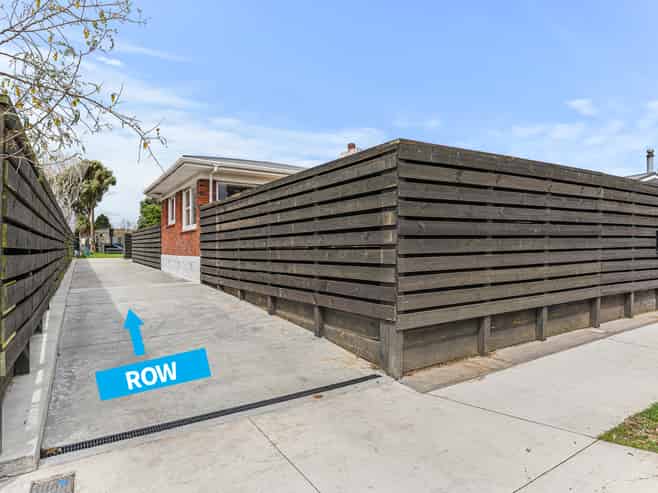 18a Riversdale Drive, Merrilands