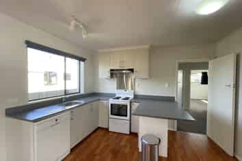 61 Tay Street, Mosgiel