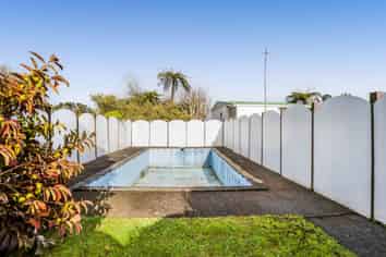 5815 South Road, Rahotu