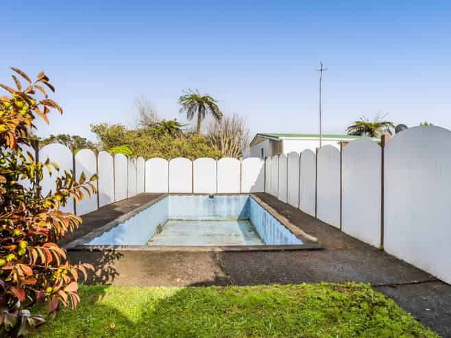 5815 South Road, Rahotu