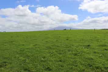 96 Lower Hunter Road, Hawera