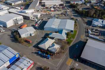 Flexible - warehouse, office and yard