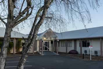 Large office space available now