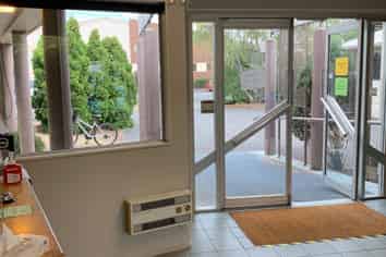 Large office space available now