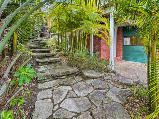 2/58 Glencoe Road, Browns Bay