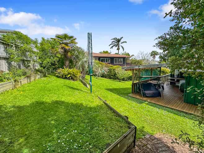 2/58 Glencoe Road, Browns Bay