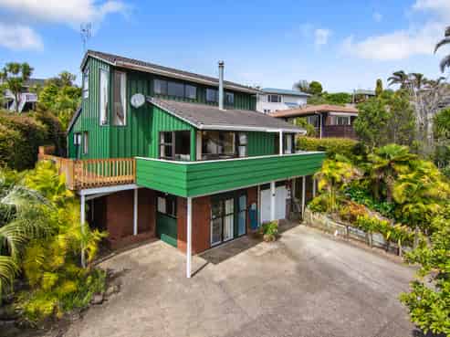 2/58 Glencoe Road, Browns Bay