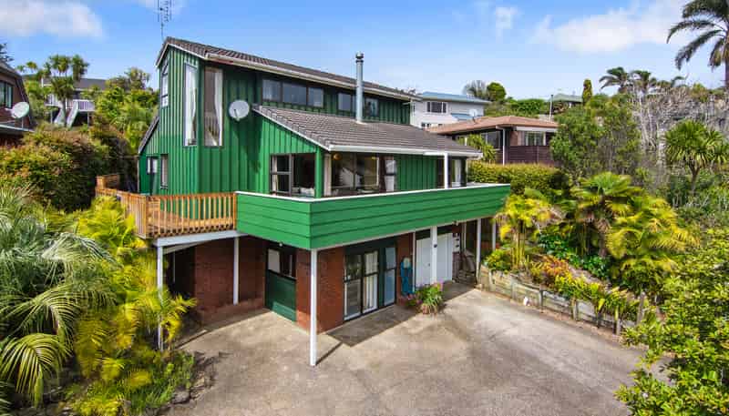 2/58 Glencoe Road, Browns Bay