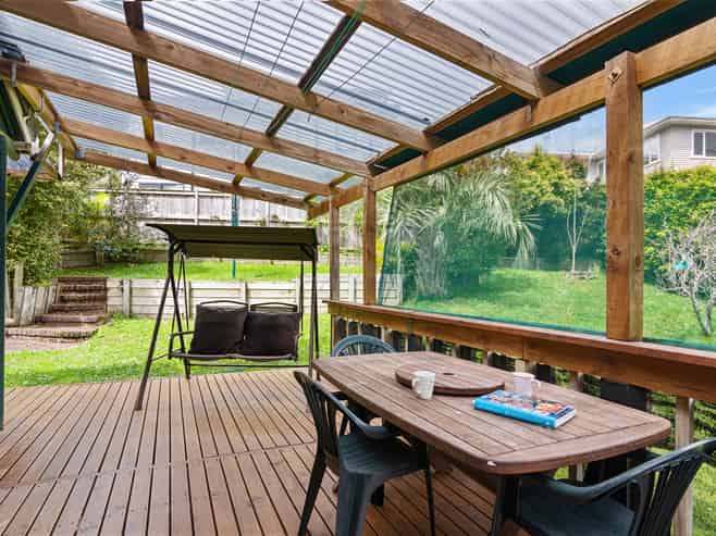 2/58 Glencoe Road, Browns Bay