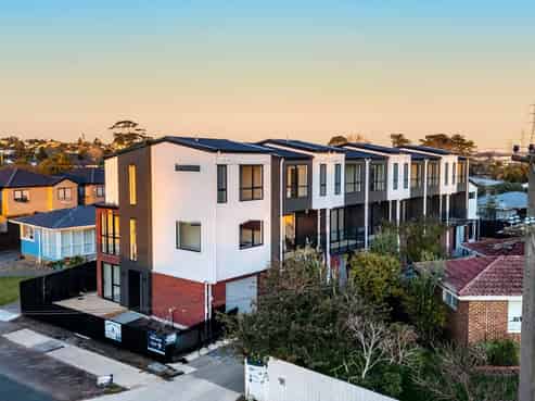 6/32 Tiraumea Drive, Pakuranga