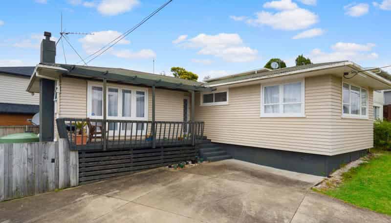 11 Statesman Street, Henderson