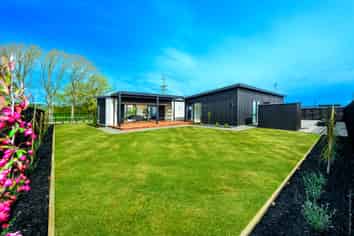 87 Whitehorn Drive, Lincoln