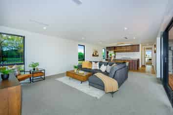87 Whitehorn Drive, Lincoln