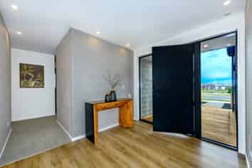 87 Whitehorn Drive, Lincoln