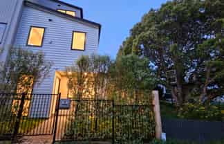 16F Sheridan Street, New Lynn