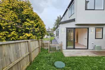 16F Sheridan Street, New Lynn