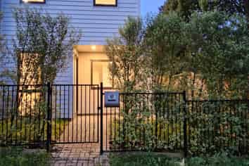 16F Sheridan Street, New Lynn