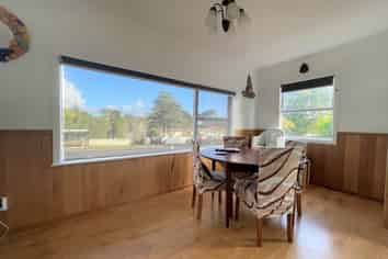 82 Barrys Road, Glendene
