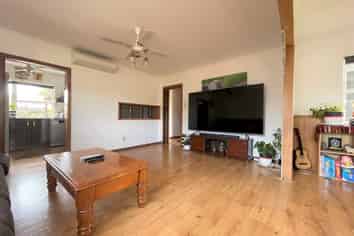 82 Barrys Road, Glendene