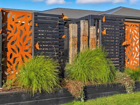 8 Mortlake Heights, Pyes Pa