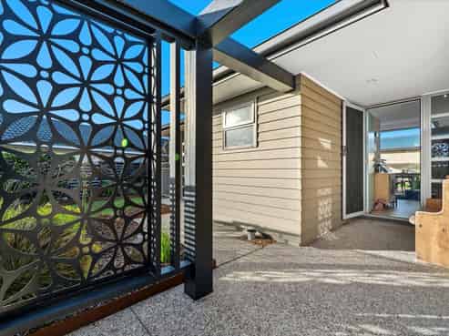 8 Mortlake Heights, Pyes Pa