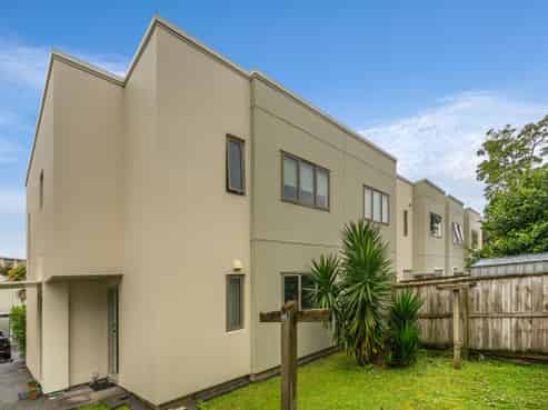 67A/21 Hunters Park Drive, Three Kings