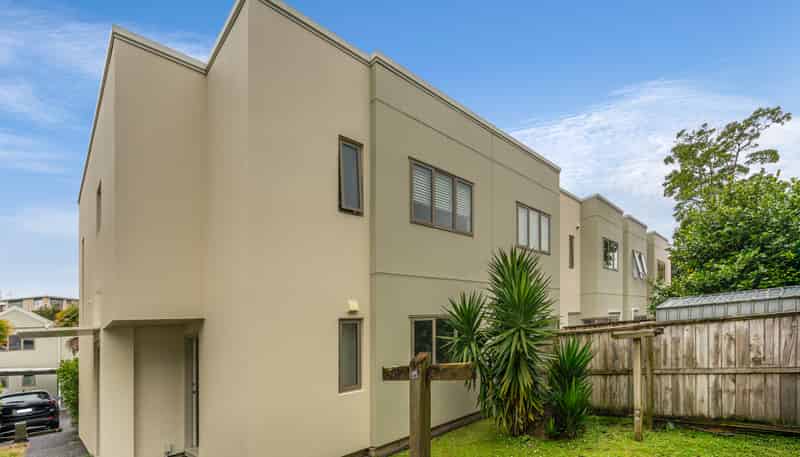 67A/21 Hunters Park Drive, Three Kings