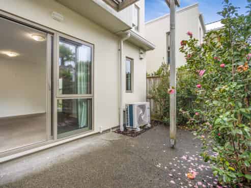 67A/21 Hunters Park Drive, Three Kings