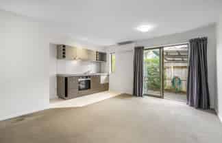 67A/21 Hunters Park Drive, Three Kings