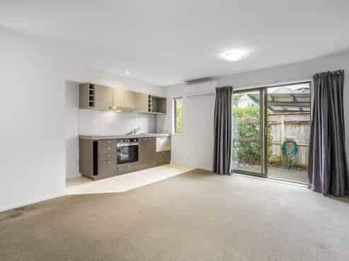 67A/21 Hunters Park Drive, Three Kings